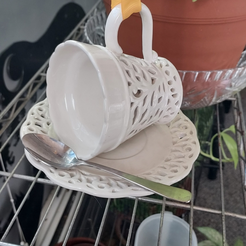BIRDS, SPRING &  MOMS all wrapped up in one gift